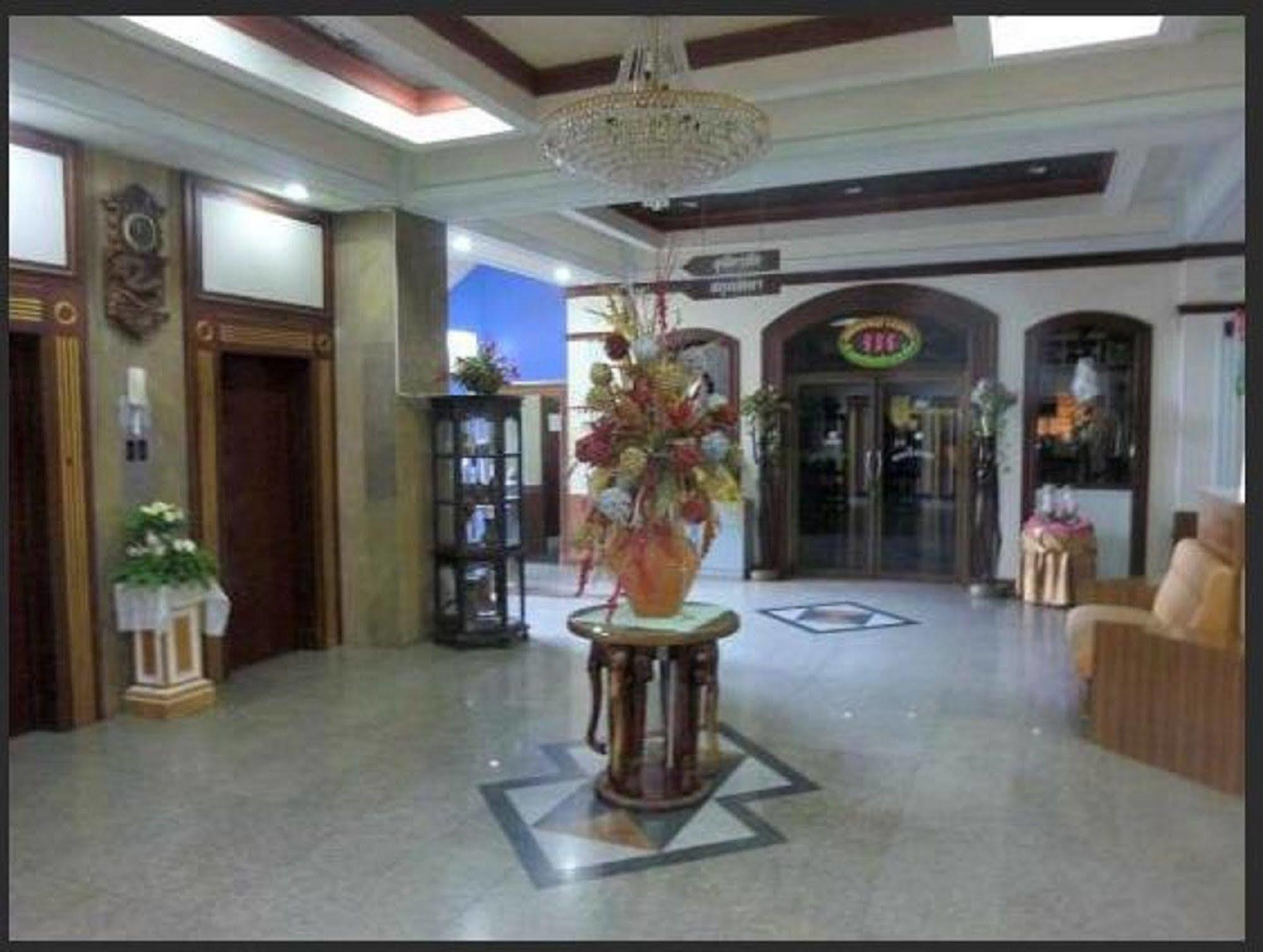 Amarin Nakorn Hotel Phitsanulok Bagian luar foto
